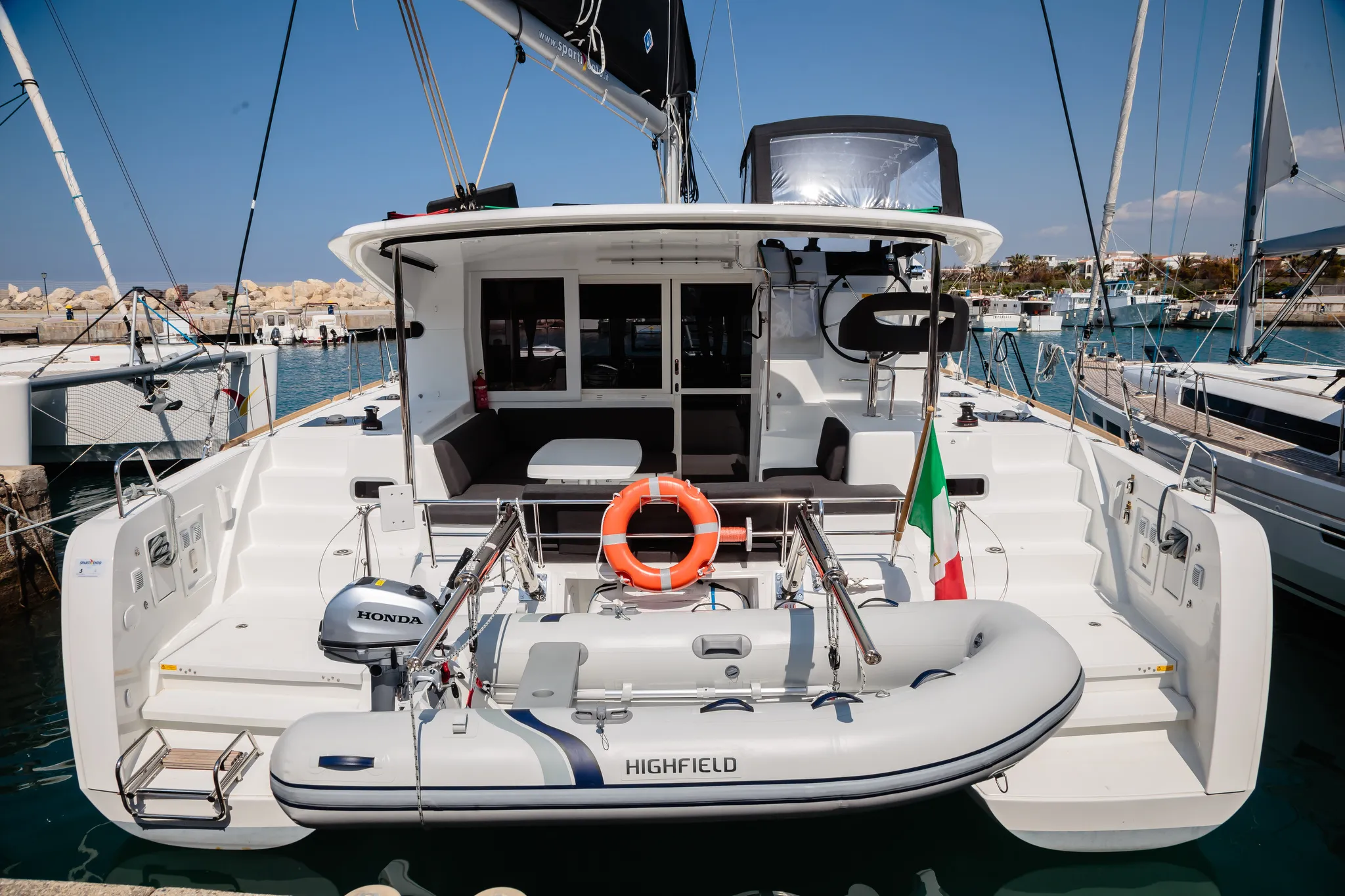 Lagoon 40 Gelso - Standard line — фотография яхты 16