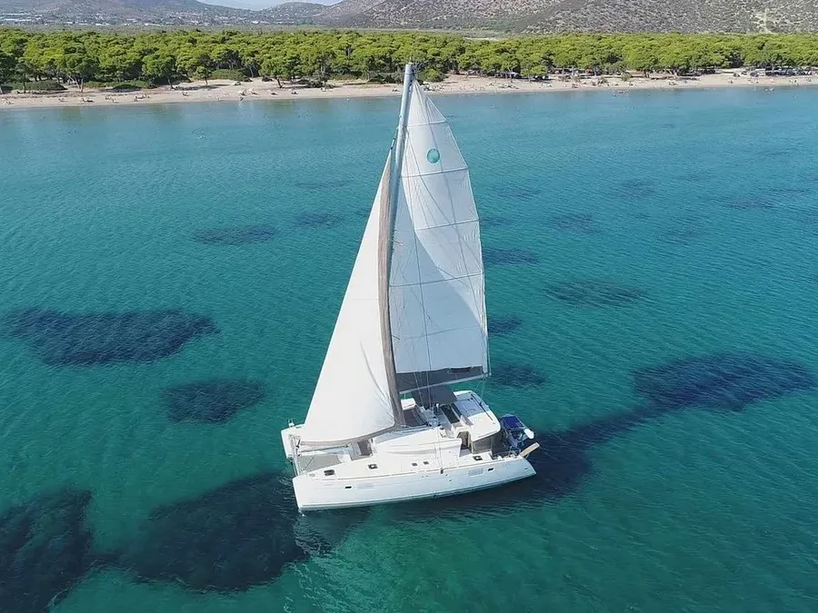 Lagoon 450 Fly No name - Whole Yacht — jahifoto 1