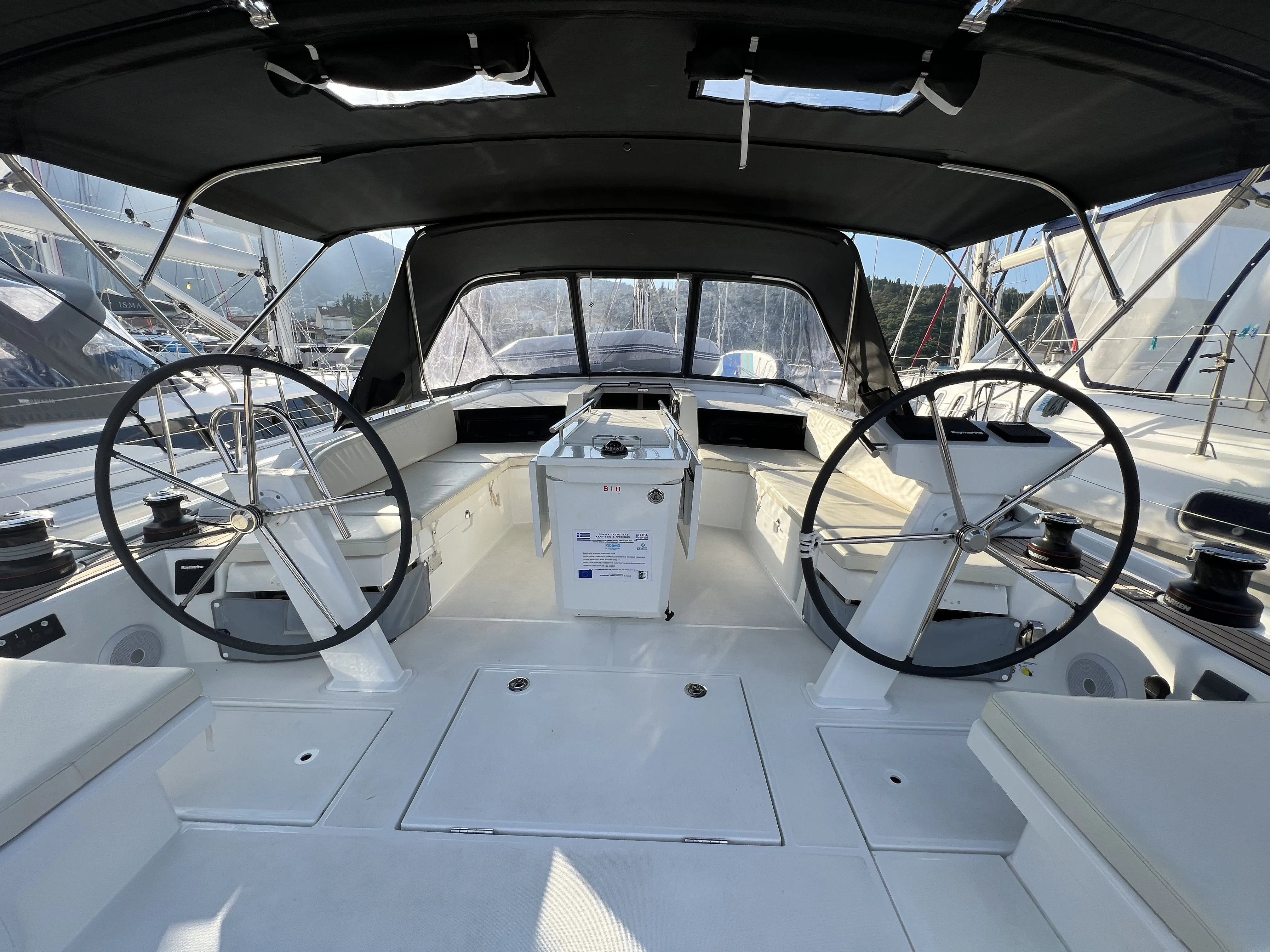 Oceanis 46.1 MariMar — фотография яхты 4
