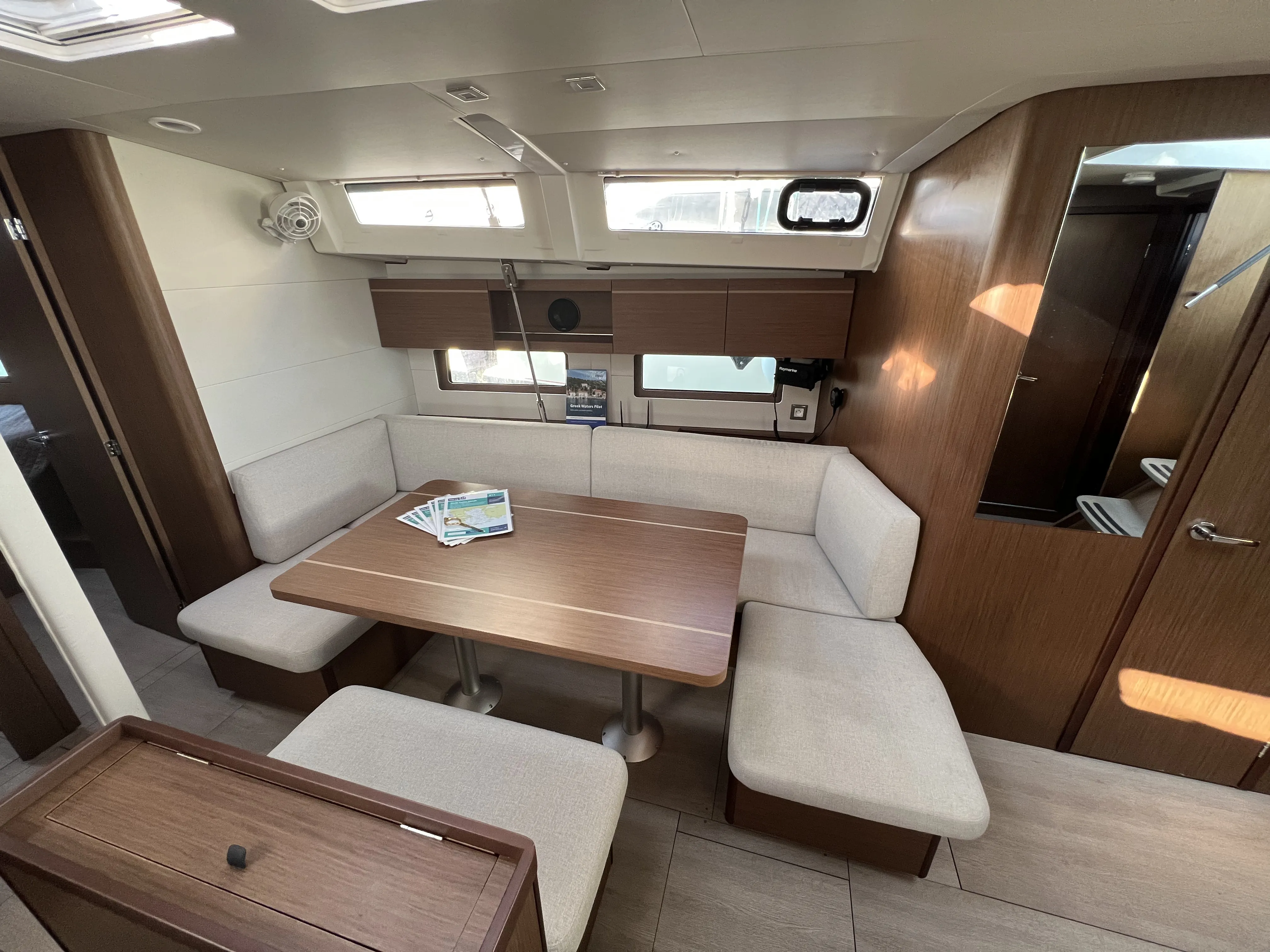 Oceanis 46.1 MariMar — фотография яхты 3