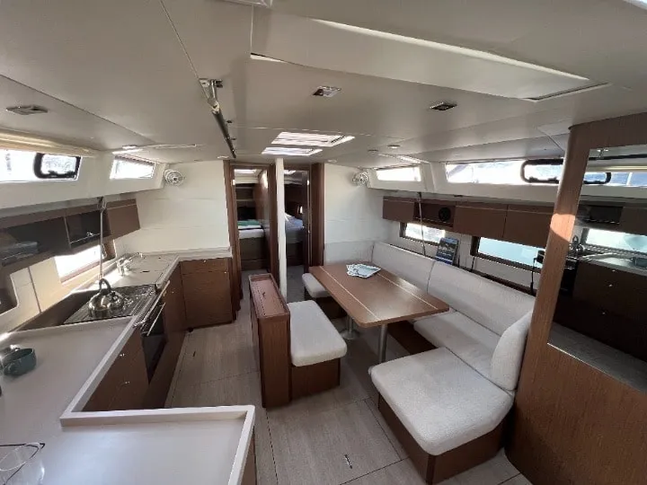 Oceanis 46.1 MariMar — фотография яхты 19