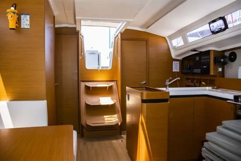Sun Odyssey 410 Evelina — фотография яхты 7