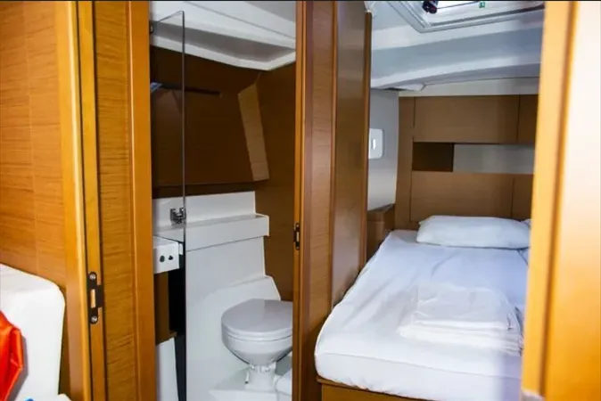 Sun Odyssey 410 Evelina — фотография яхты 2
