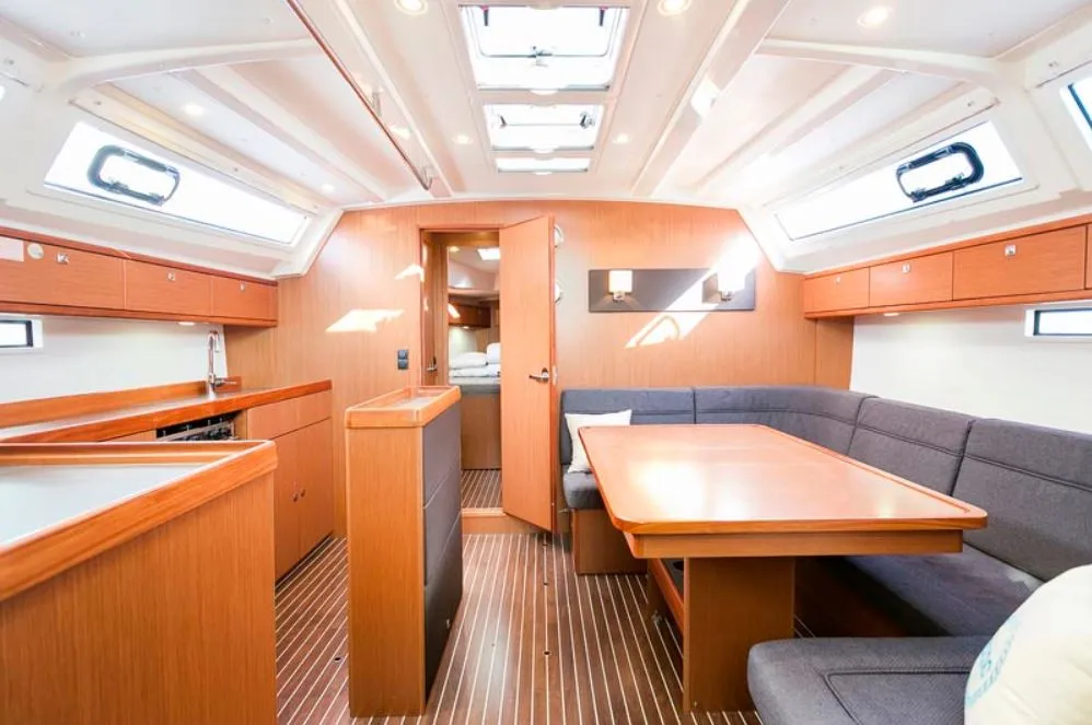 Bavaria 46 Cruiser Starscatcher — фотография яхты 2