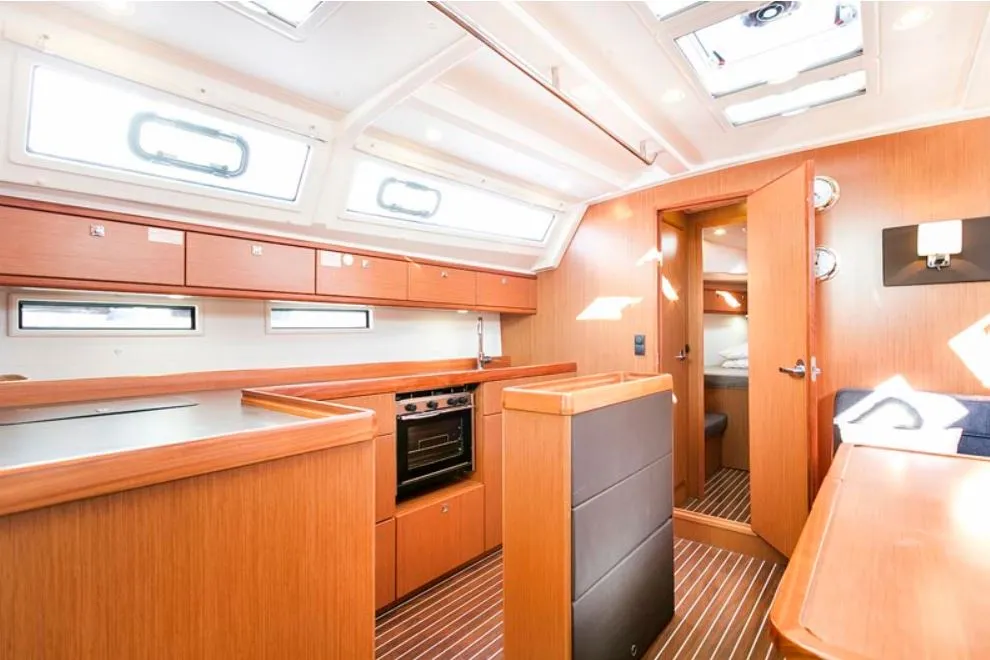 Bavaria 46 Cruiser Starscatcher — фотография яхты 8