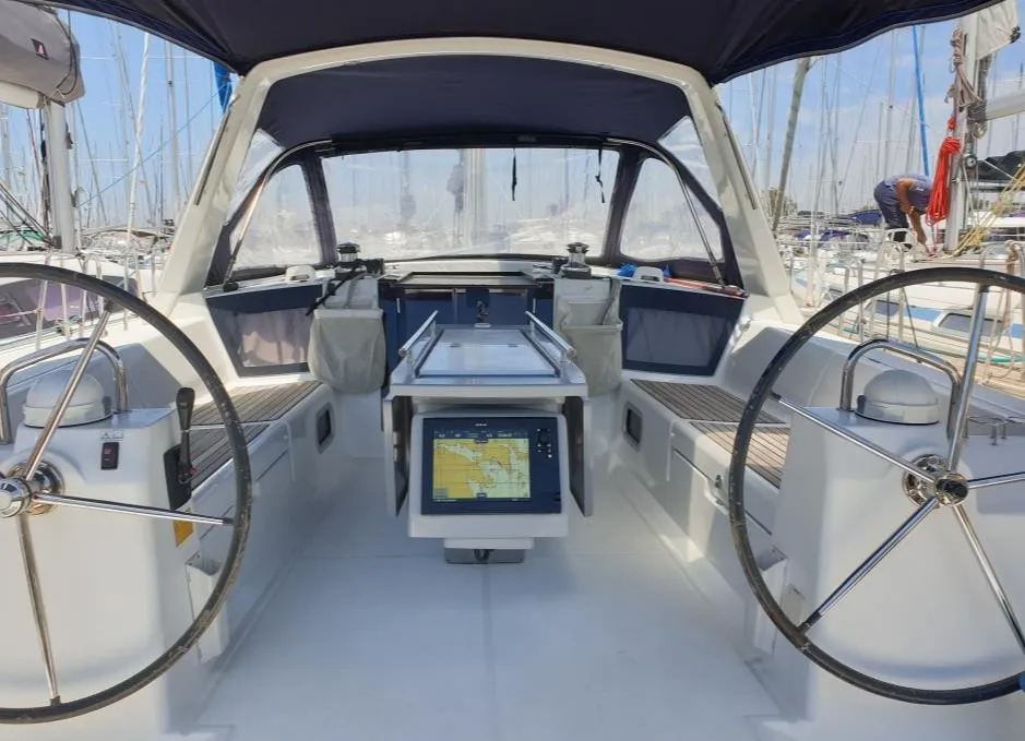 Oceanis 41 Ecstasea — jahtikuva 6