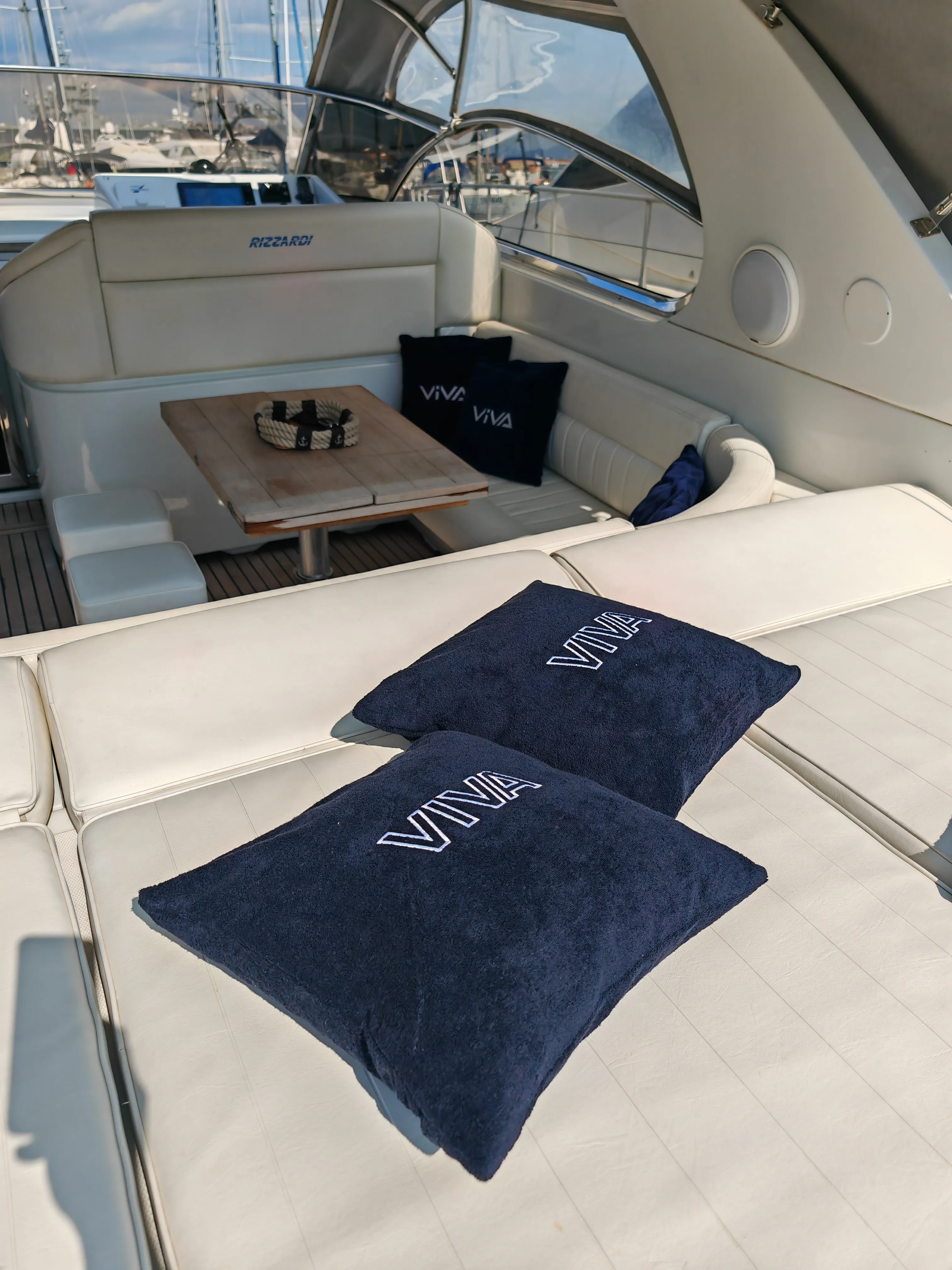 Rizzardi 50 Top Line Viva Anema e Core — yacht photo 14