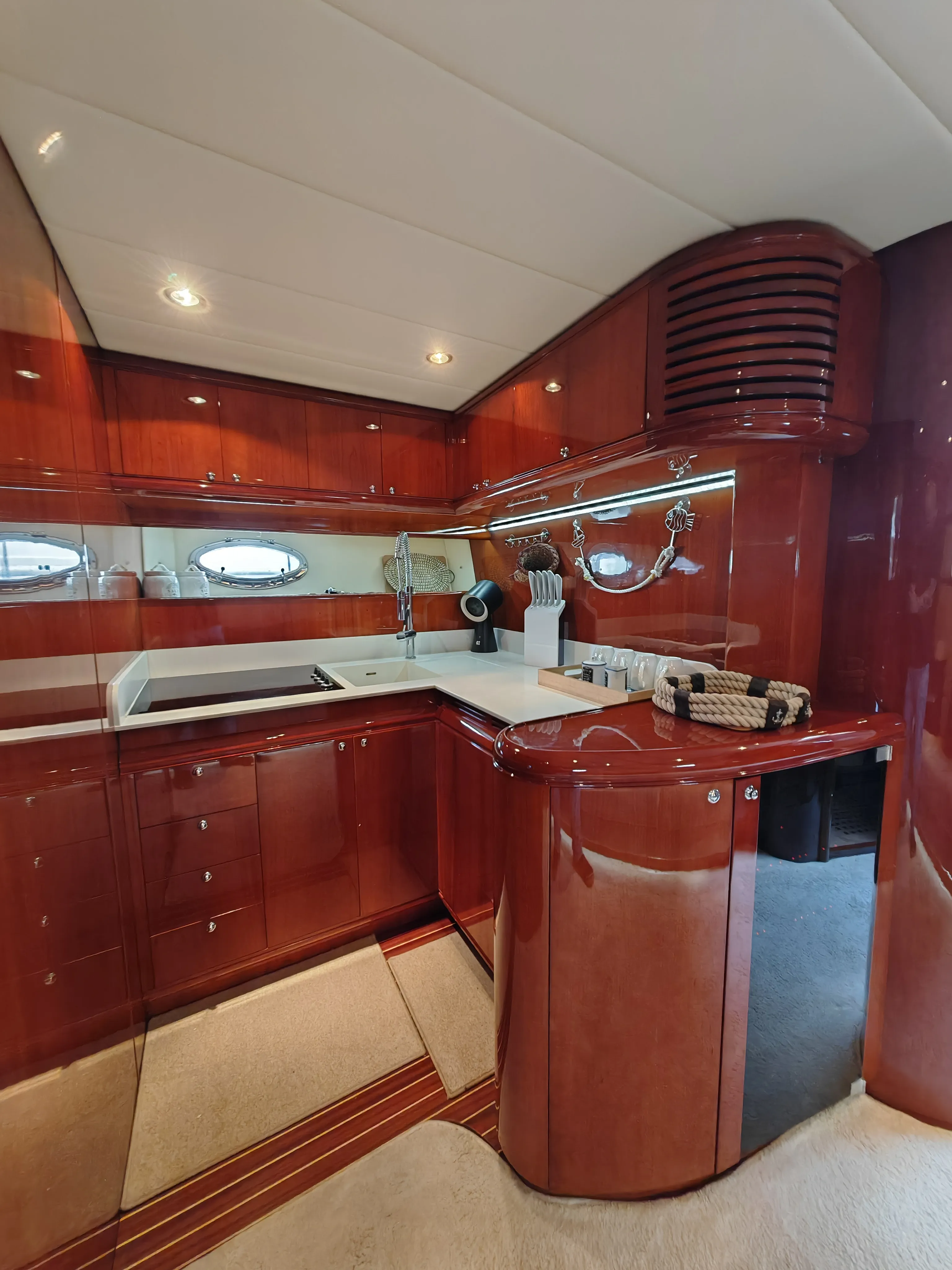 Rizzardi 50 Top Line Viva Anema e Core — yacht photo 15
