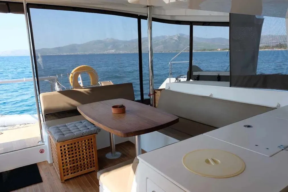 Lagoon 450 Fly Cabin 4 — jahifoto 2