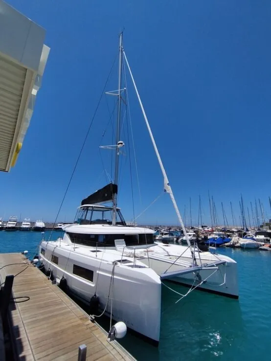 Lagoon 46 Keep Sailing V — фотография яхты 5