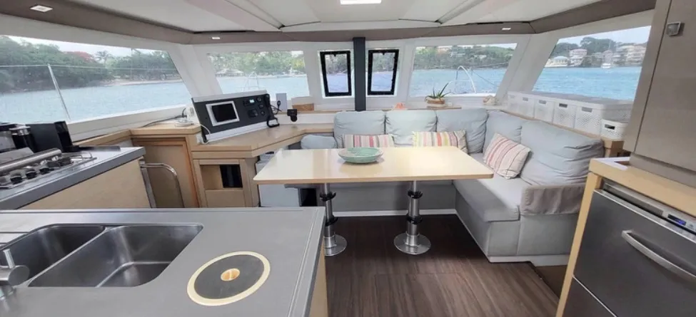 Lucia 40 Aqua Panda — foto dello yacht n. 15