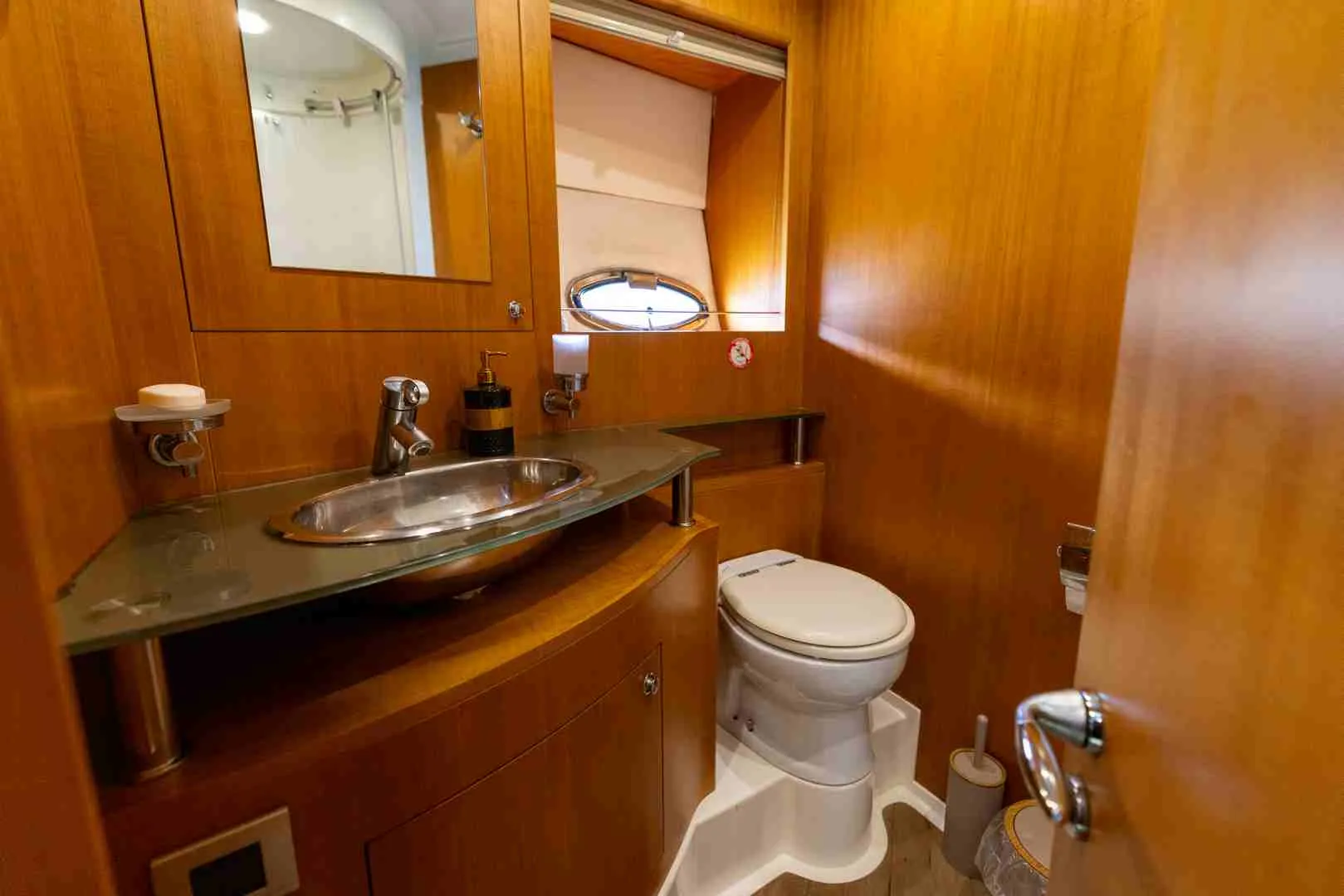 Numarine 55 Rüzgar Demir — yacht photo 17