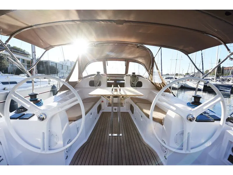 Elan Impression 40 Vili - new sails 2021.的游艇照片 7