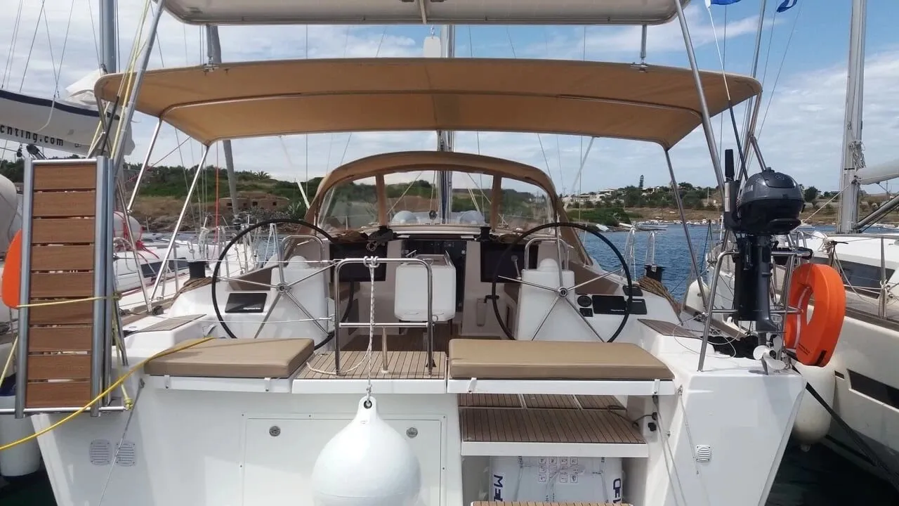 Dufour 460 Grand Large Nearchos — фотография яхты 2