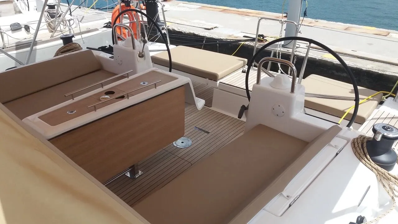 Dufour 460 Grand Large Nearchos — фотография яхты 12