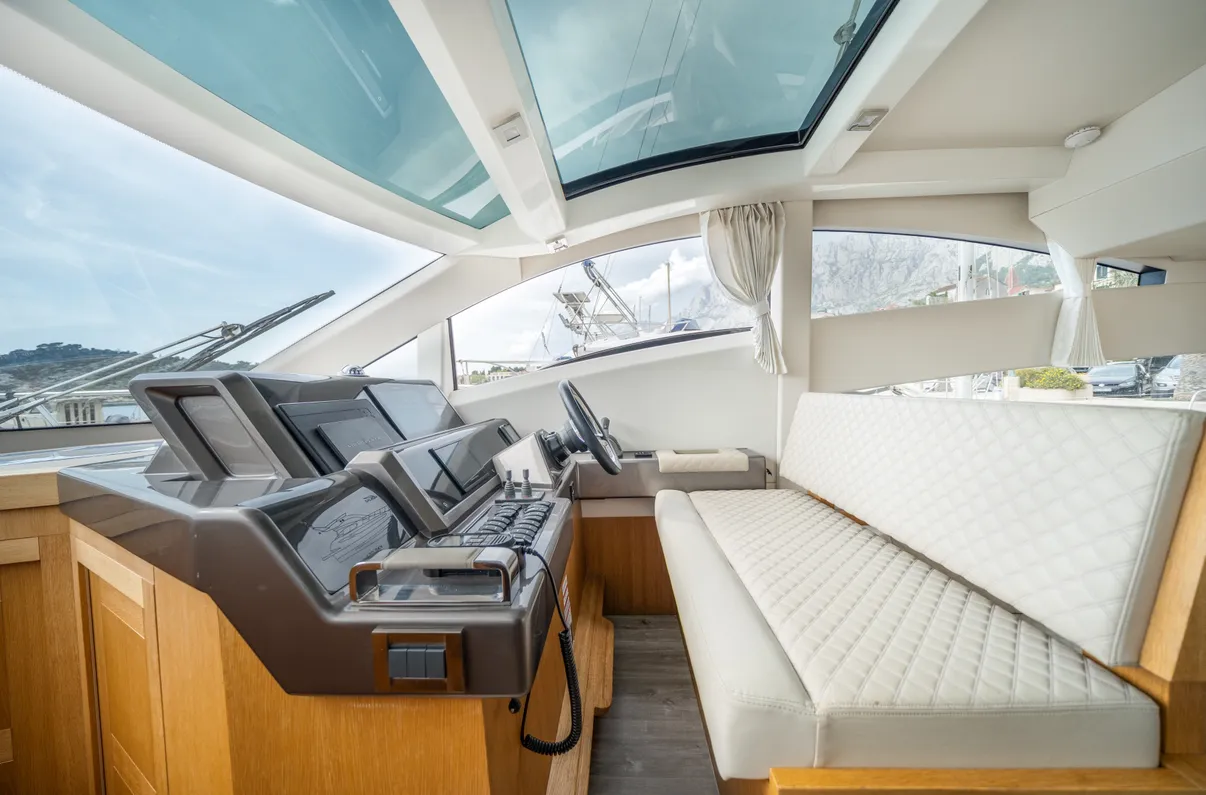 Galeon 430 Skydeck BELLAGIO — yachtbillede 4