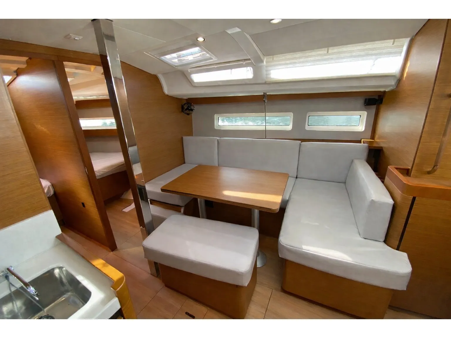 Sun Odyssey 440 McLir II — foto dello yacht n. 2