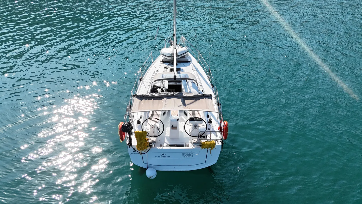 Oceanis 34.1 Benja — jahtikuva 2
