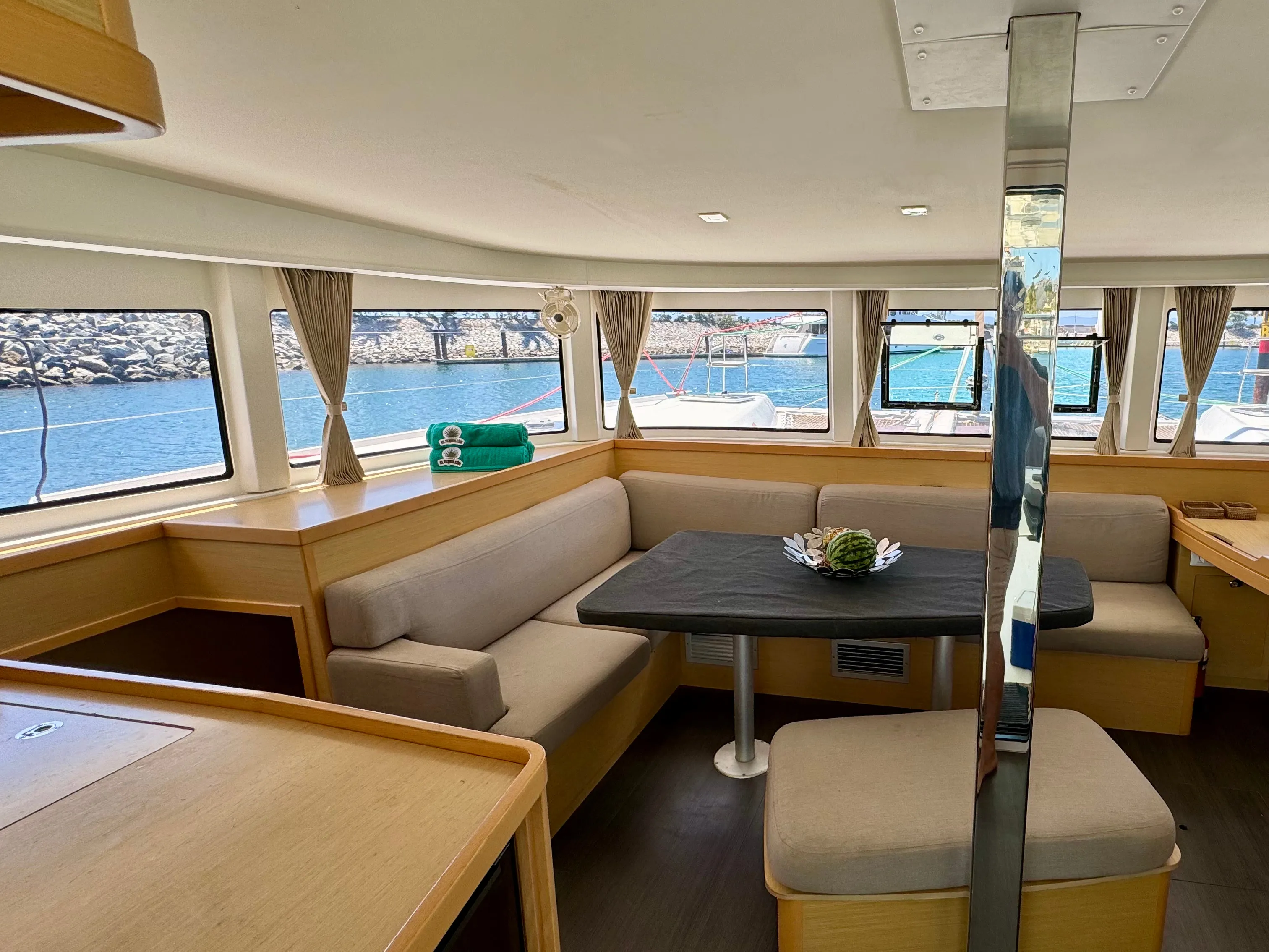 Lagoon 42 Goa Seis — yacht photo 8