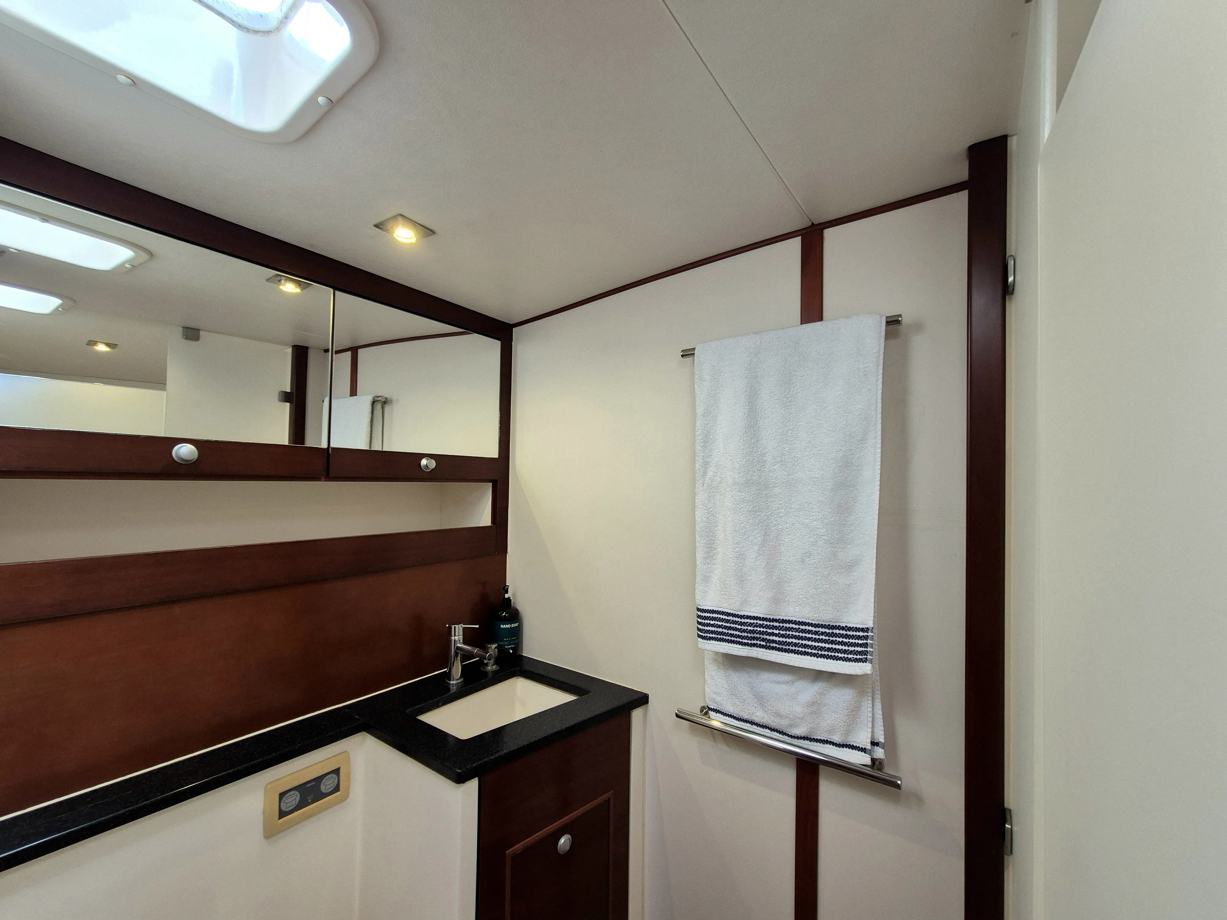 Hanse 630e Sailing Freedom — fotografia jachty 2