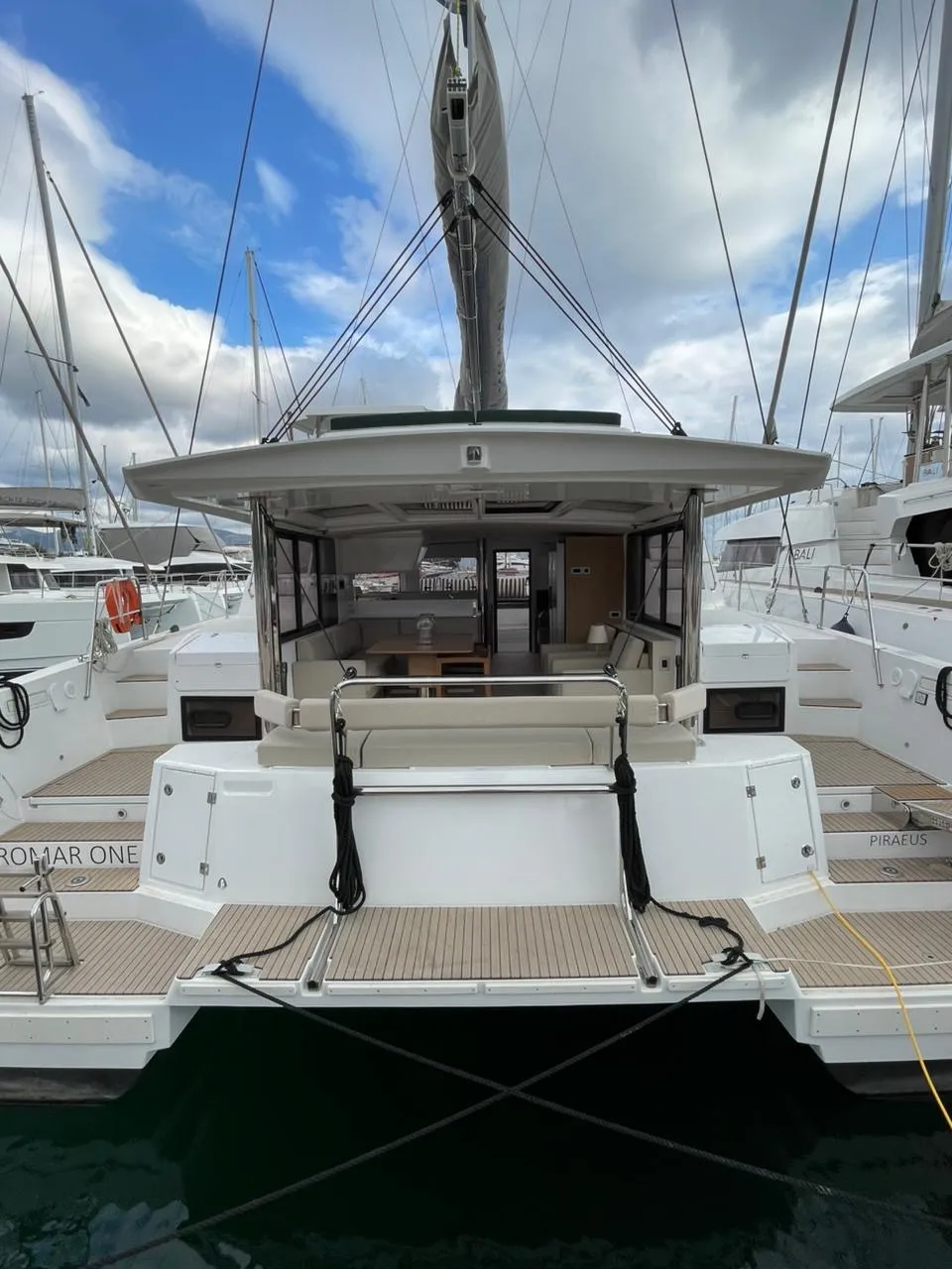 Bali 4.4 Romar One — фотография яхты 9