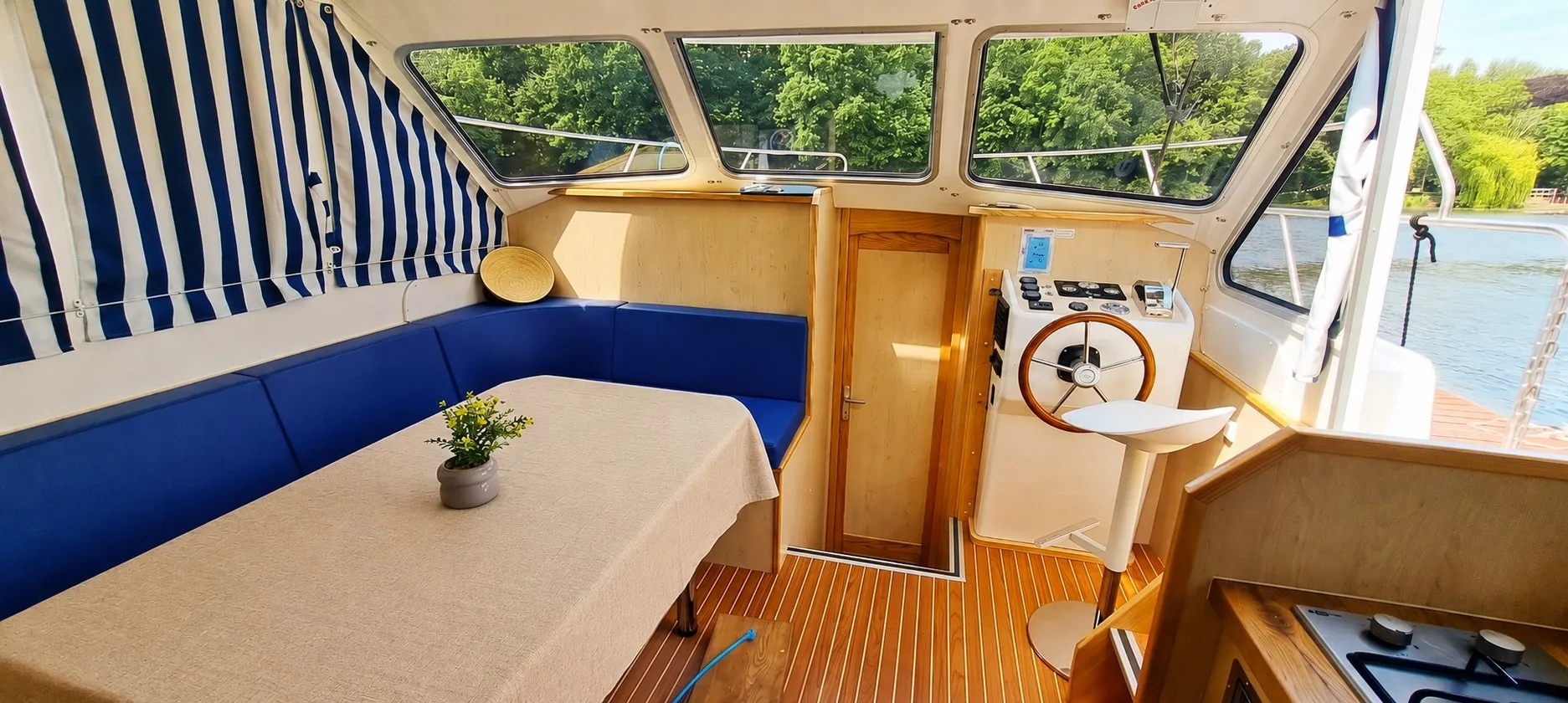 Tarpon 32 Cruiser Premium 4/6 Pers. — jahtikuva 3