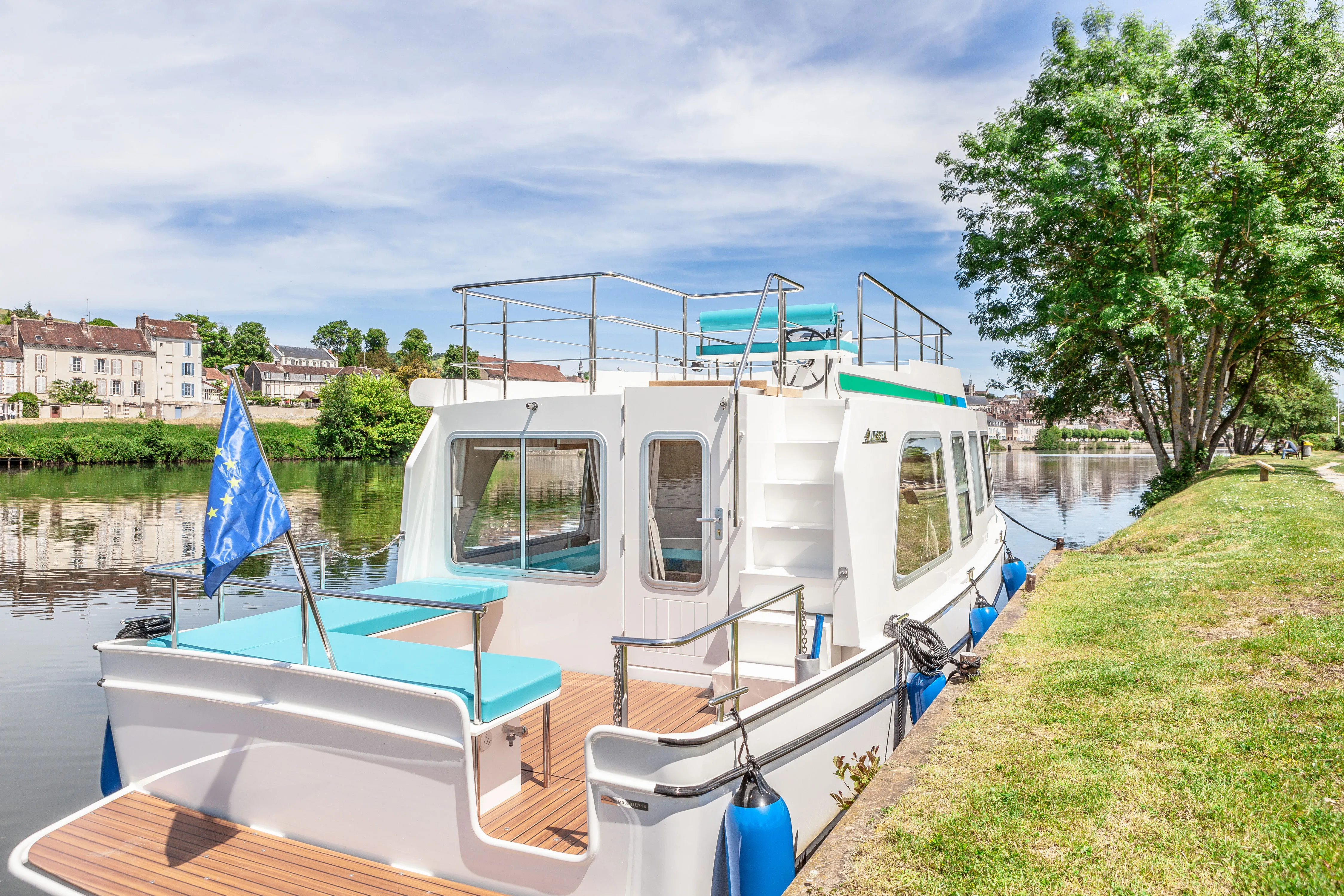 Pénichette 950E Pénichette Premium 2/4 Pers. — yacht photo 2
