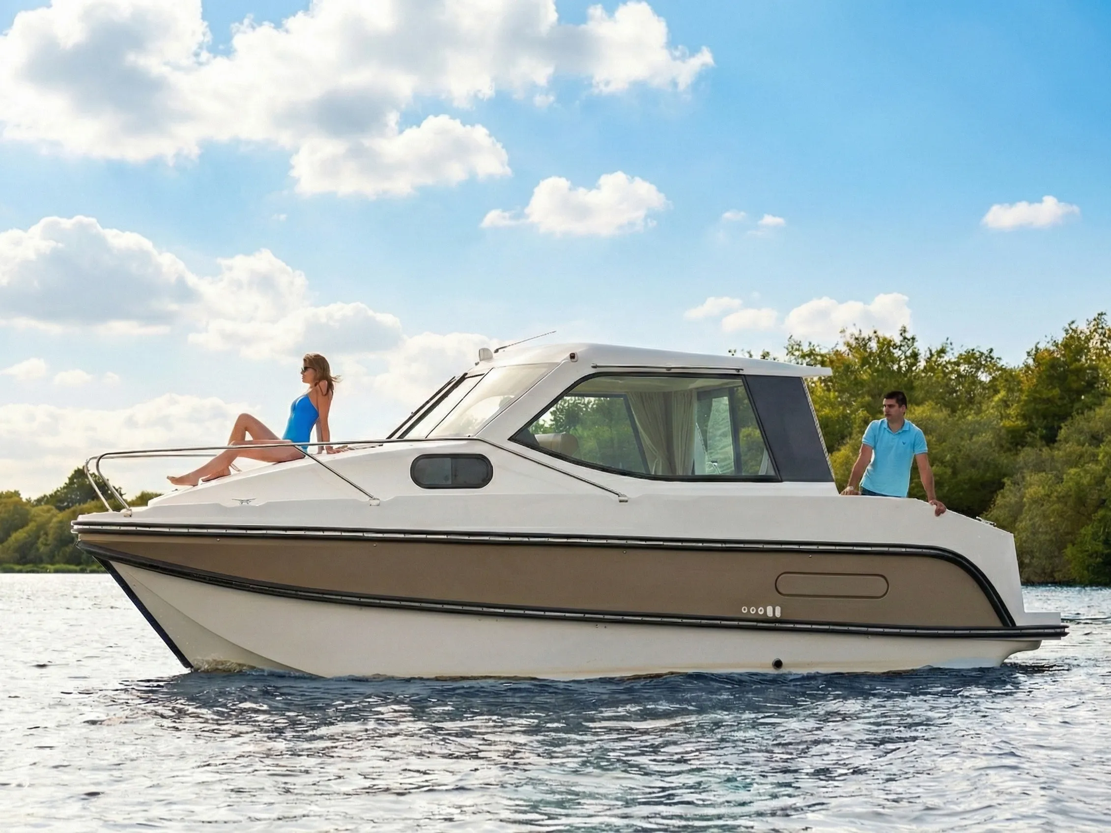 Nicols Sedan Primo Cruiser Comfort 2/4 Pers. — yacht photo 1