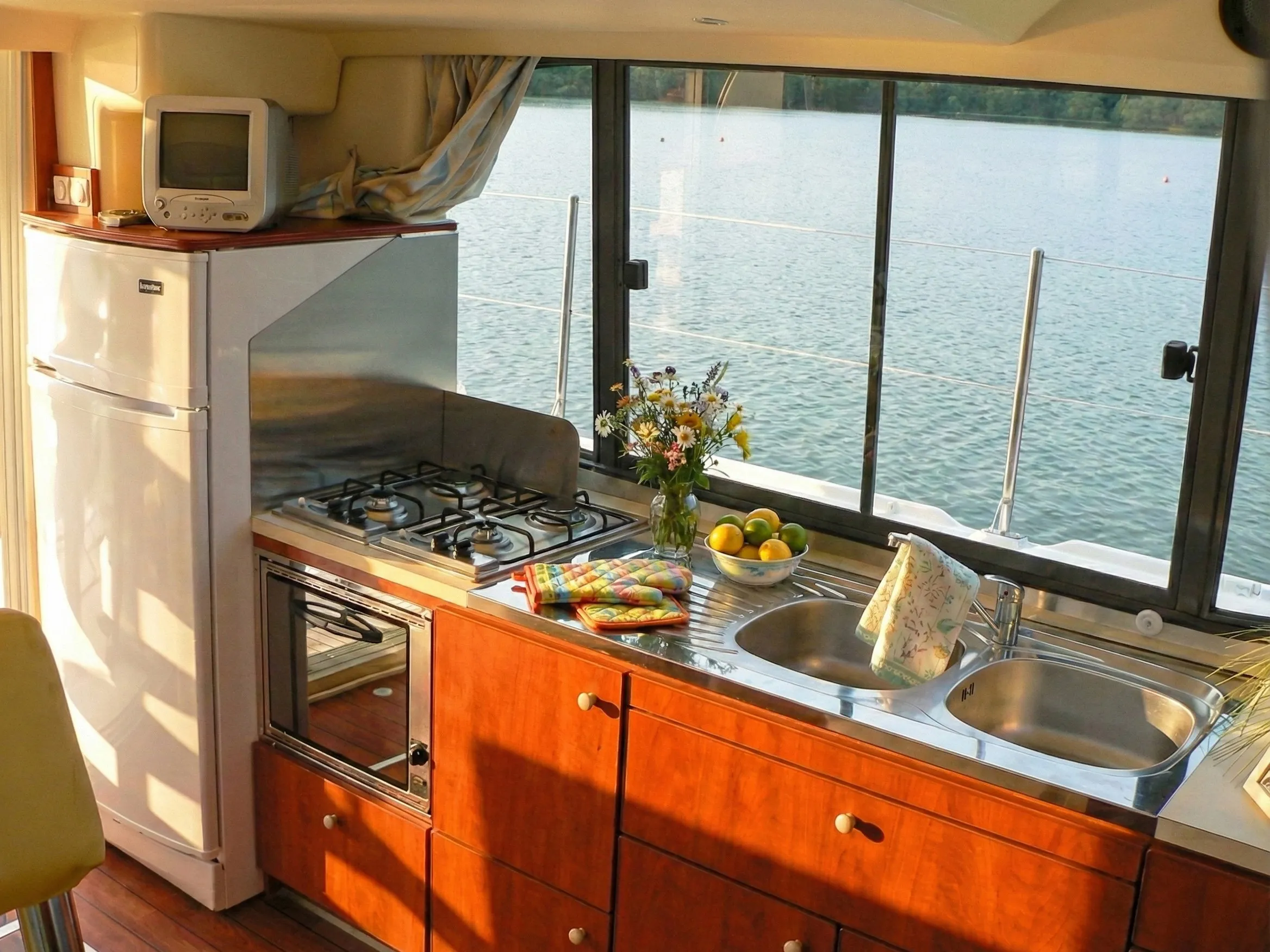 Nicols Estivale Quattro B Cruiser Premium 4/6 Pers. — foto del yate n.º 2