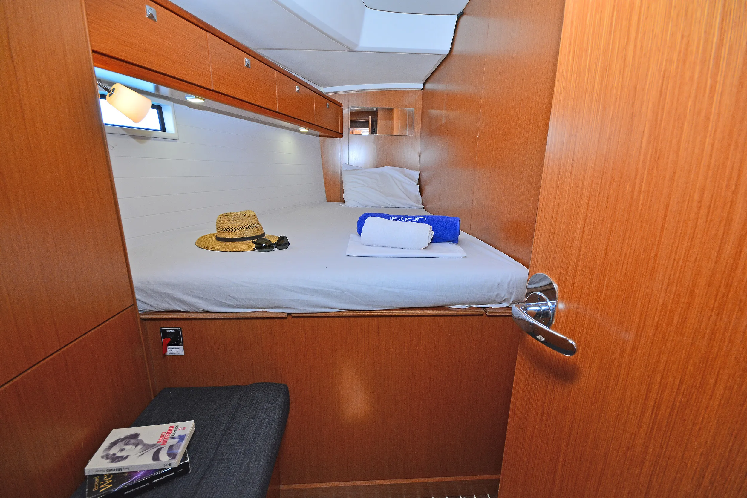 Bavaria Cruiser 46 Artemis — jahtikuva 2