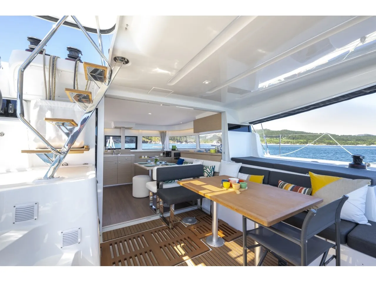 Lagoon 43 Solara — fotografia jachty 3
