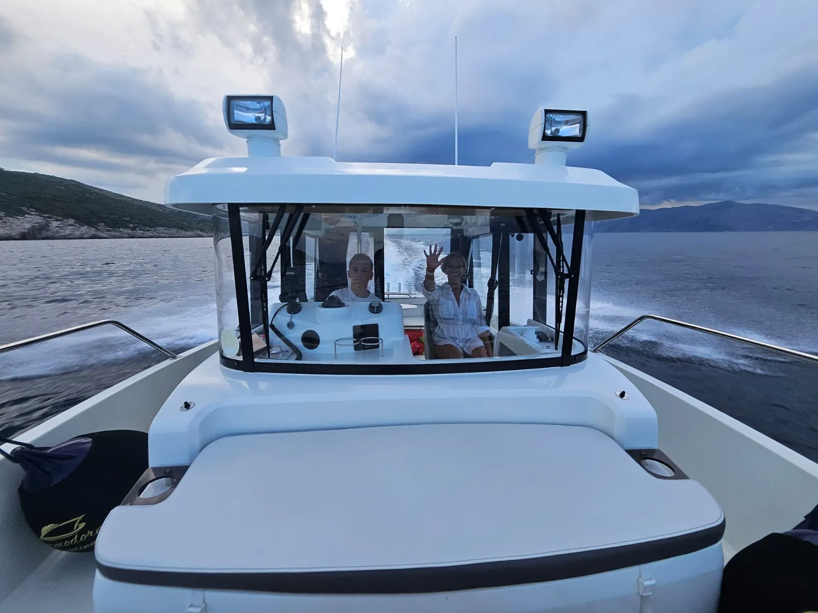 Barracuda 8 Whisper — jahtikuva 2