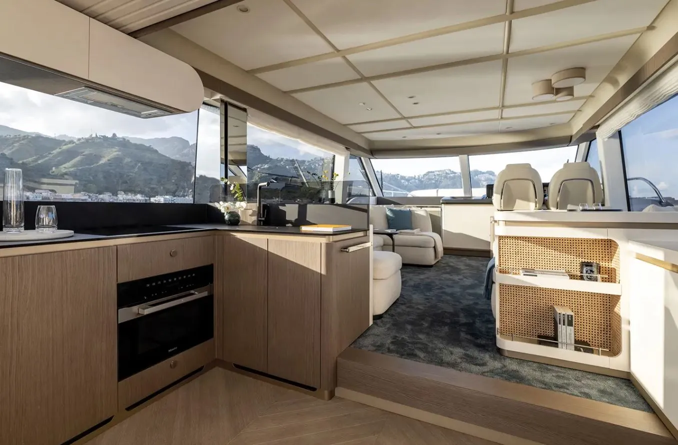Azimut Magellano 60 Amparito XIII — yacht photo 19