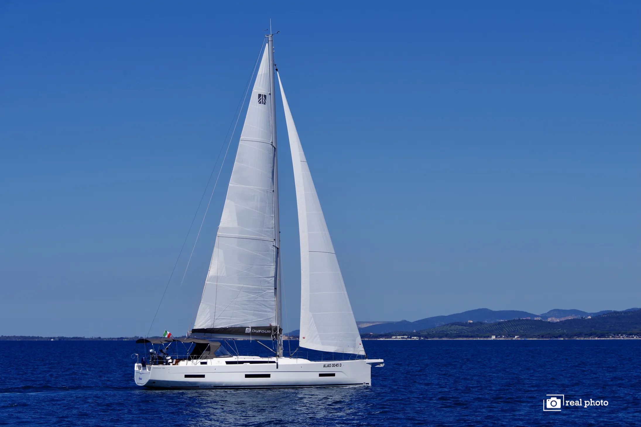 Dufour 530 Agnese - Water maker, Solar Panel — jachtos nuotrauka 9