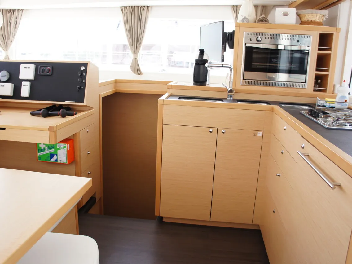 Lagoon 400 S2 SHYVA — fotografie jachty 4