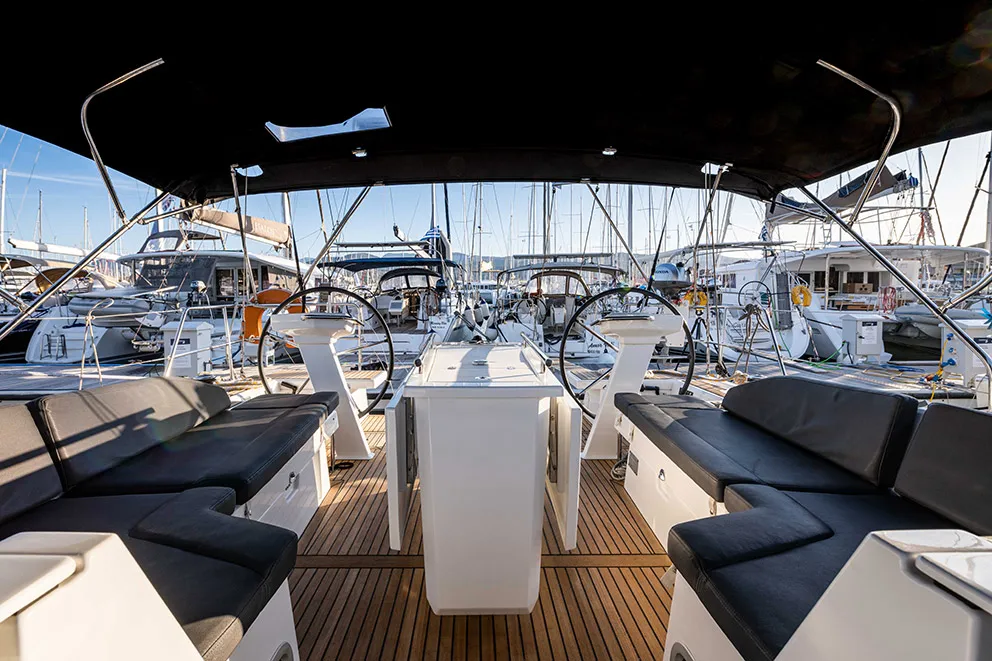 Oceanis 46.1 Esperanza — фотография яхты 12
