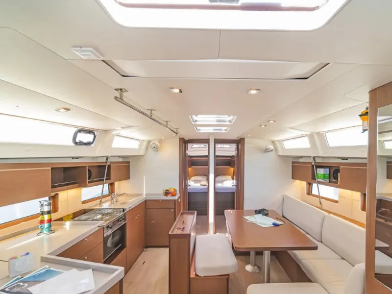 Oceanis 46.1 Esperanza — фотография яхты 9