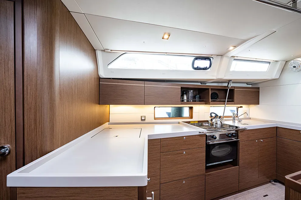 Oceanis 46.1 Esperanza — фотография яхты 15
