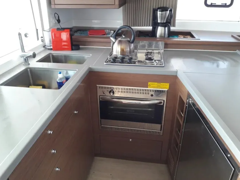 Lagoon 450 Fly Solstice — foto dello yacht n. 11