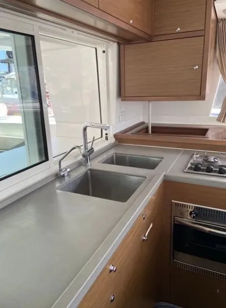 Lagoon 450 Fly Solstice — foto dello yacht n. 12