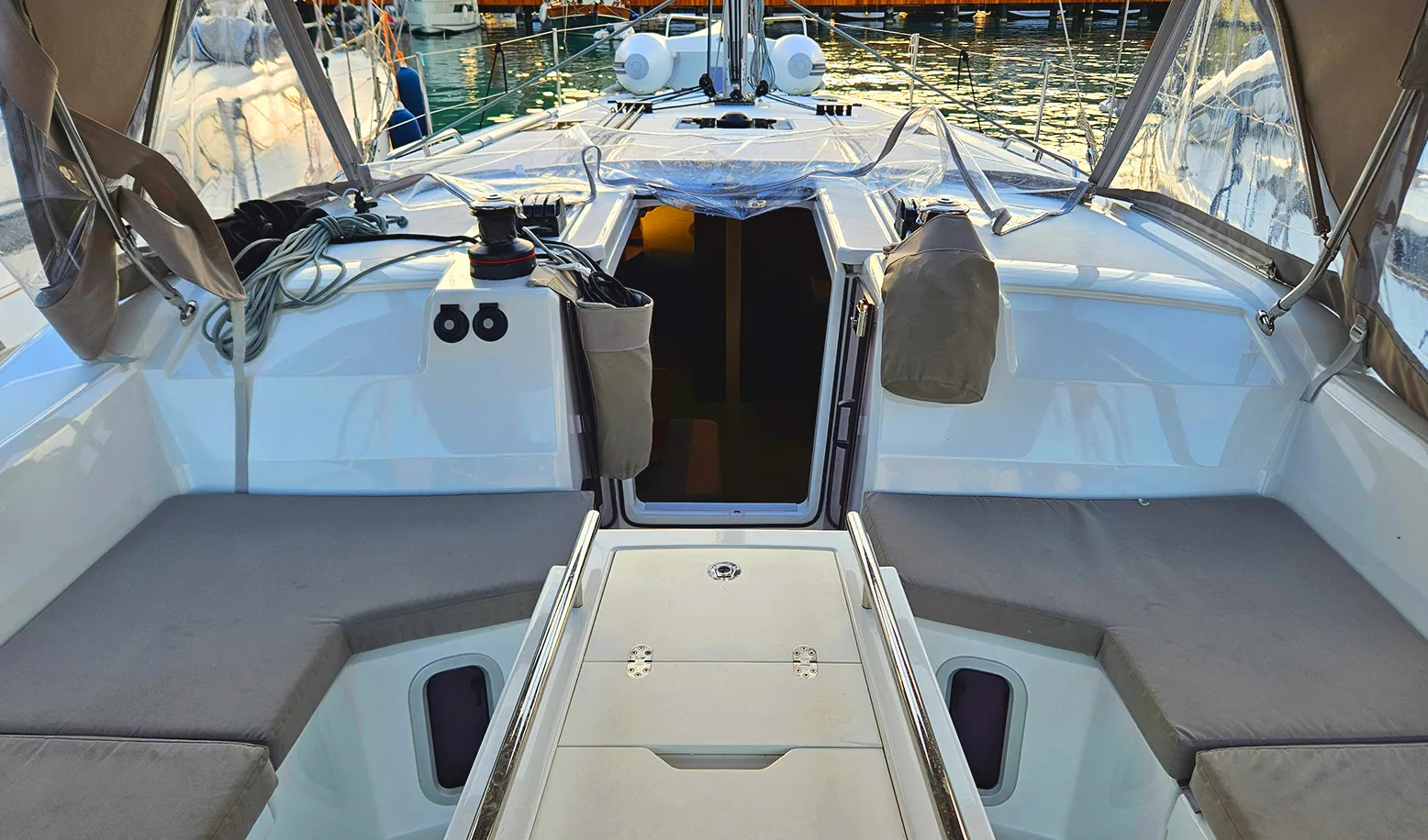 Oceanis 40.1 Gia — фотография яхты 8