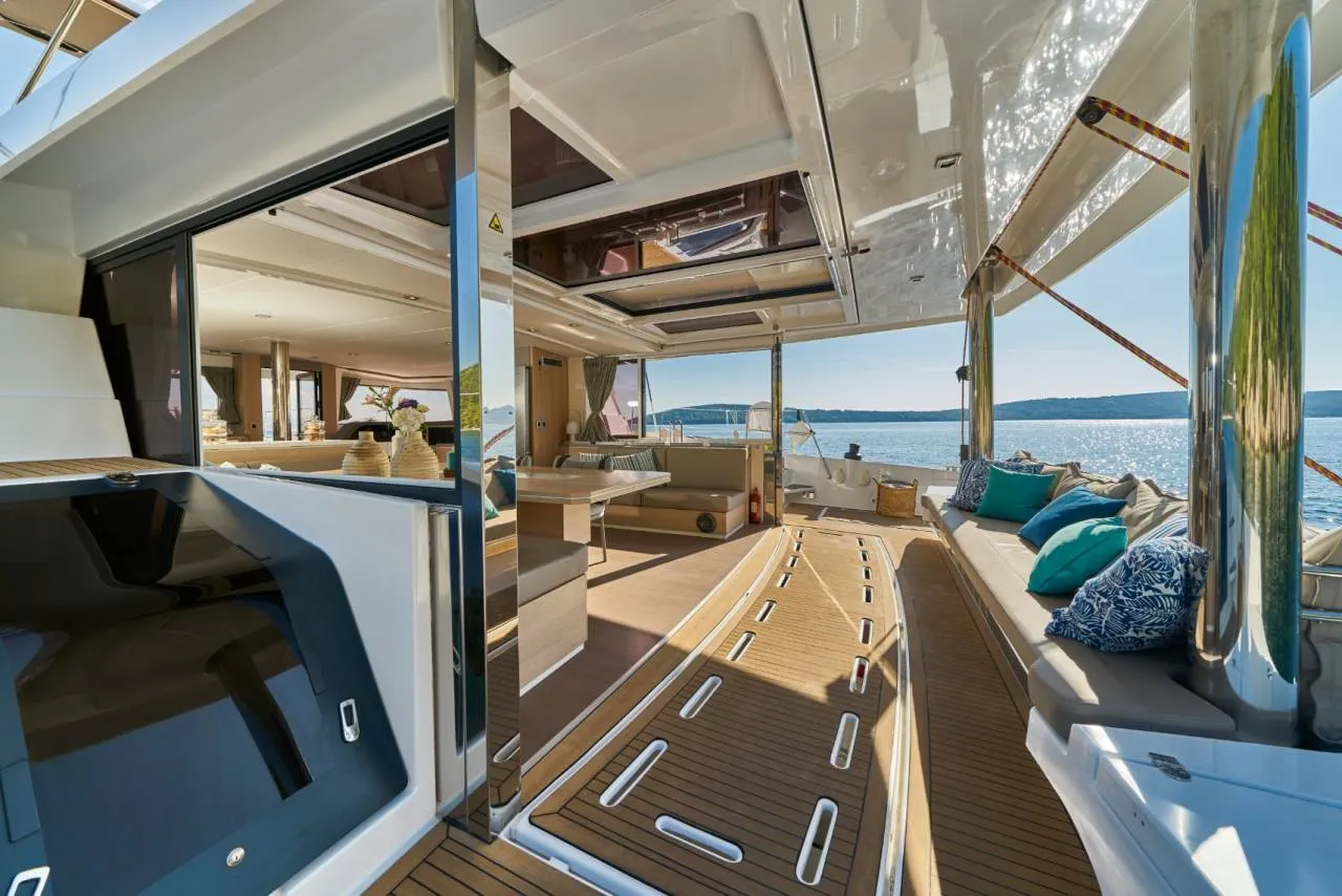 Bali 5.4 La Grande Bellezza — yacht photo 8