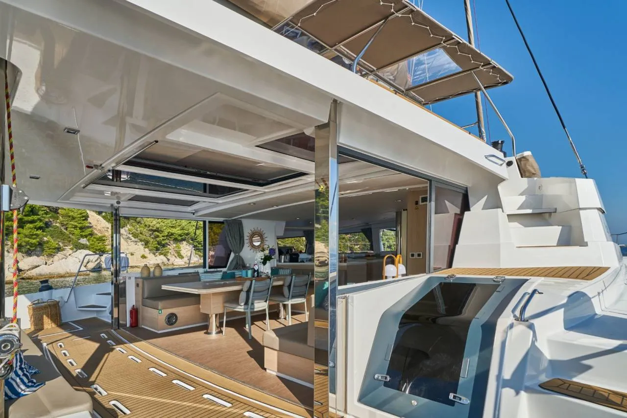 Bali 5.4 La Grande Bellezza — yacht photo 15