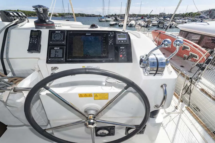 Lagoon 40 Laurelli — yacht photo 16