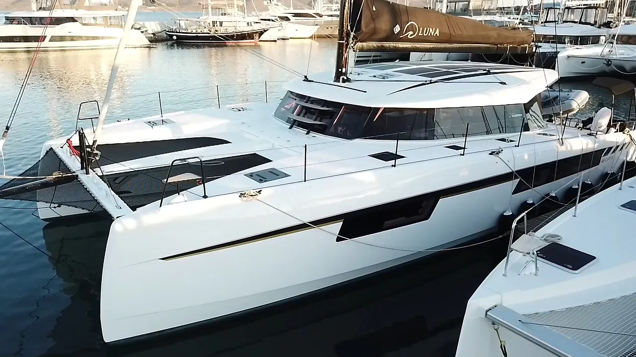 Nautitech 48 Open Luna — фотография яхты 8