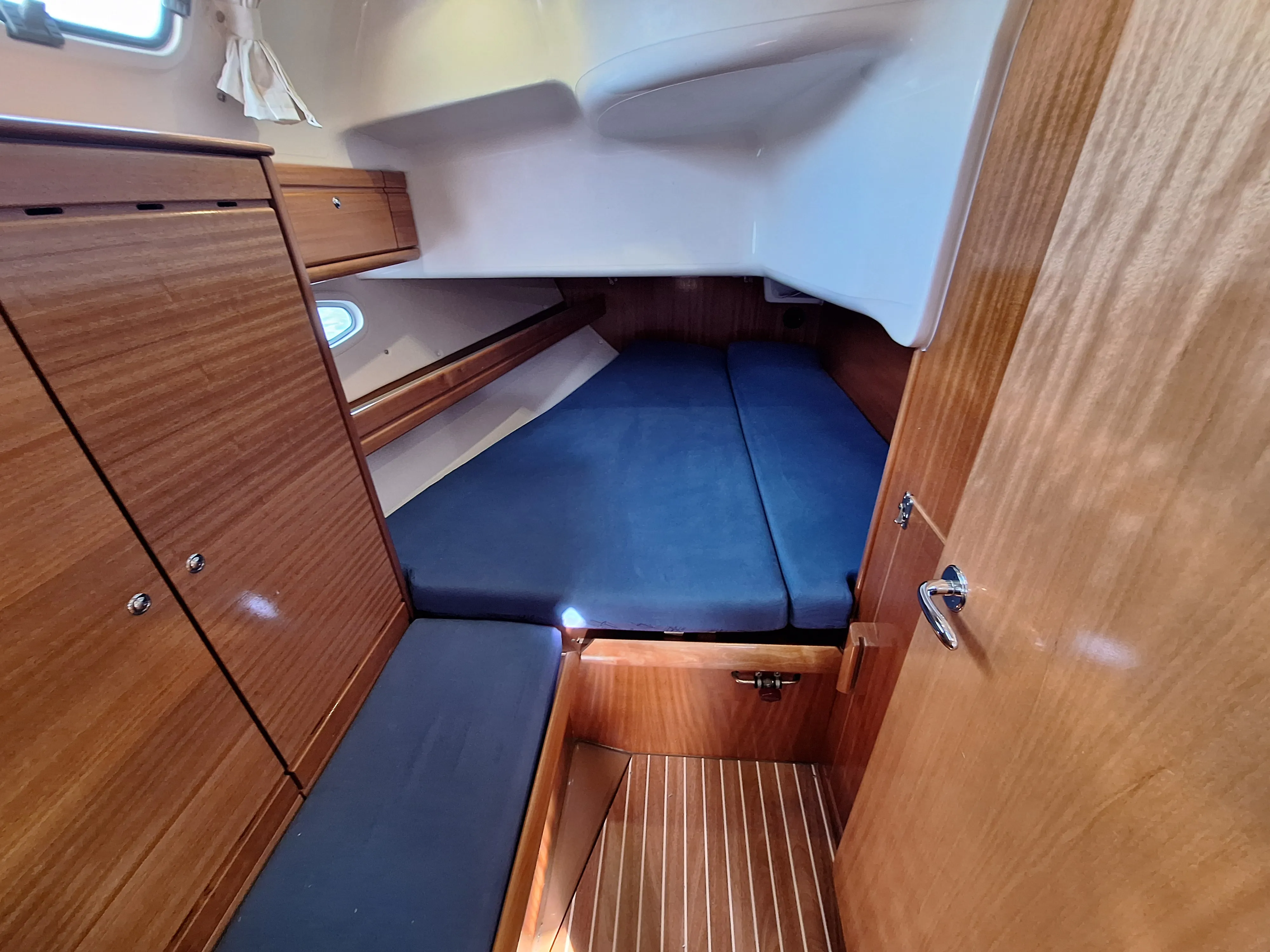 Bavaria 39 Cruiser TY — yacht photo 6