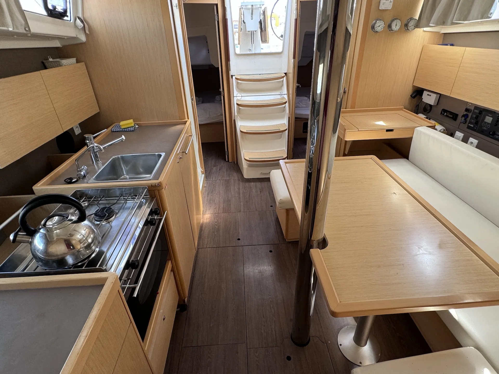 Oceanis 38 Felina — foto dello yacht n. 13