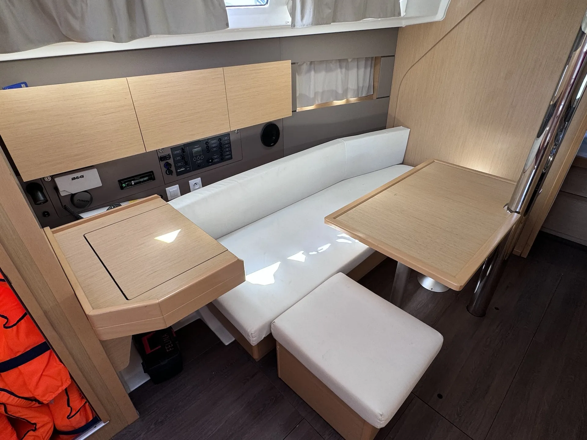 Oceanis 38 Felina — foto dello yacht n. 14