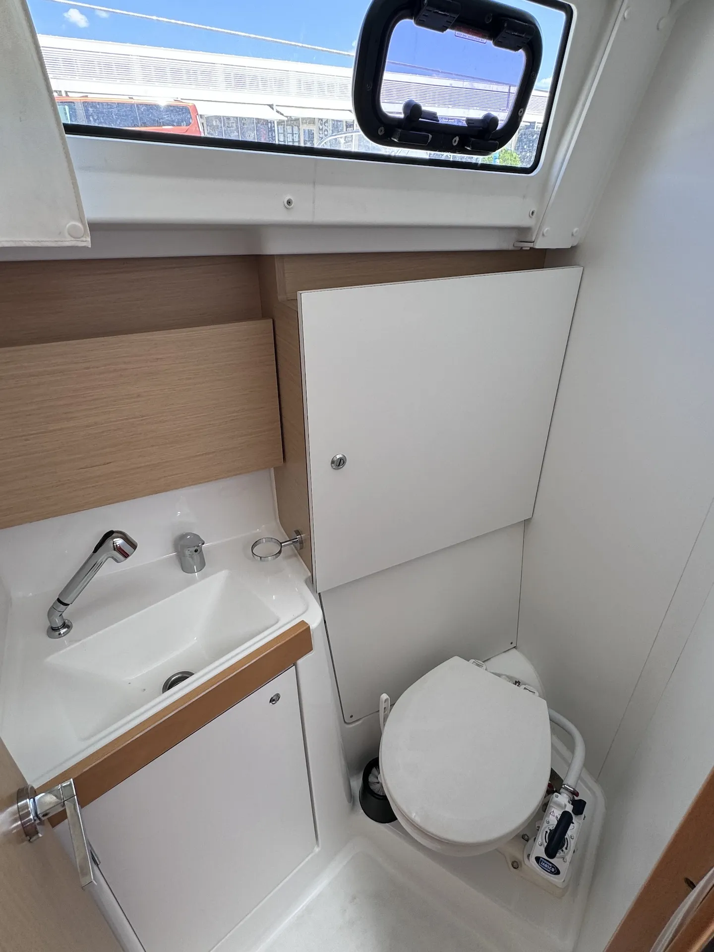 Oceanis 38 Felina — foto dello yacht n. 4