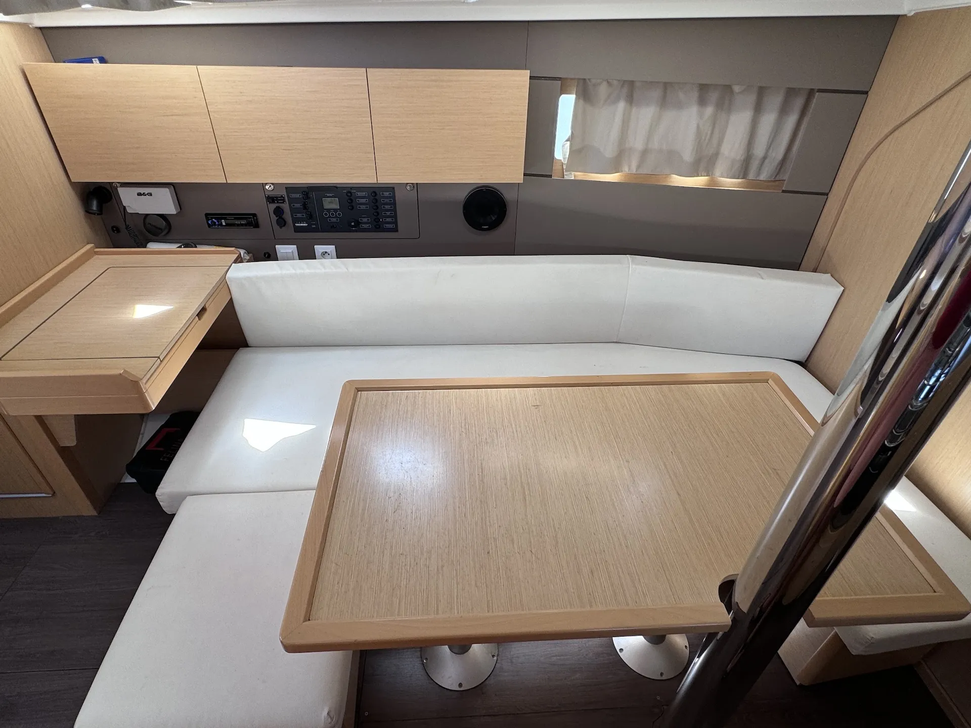 Oceanis 38 Felina — foto dello yacht n. 16